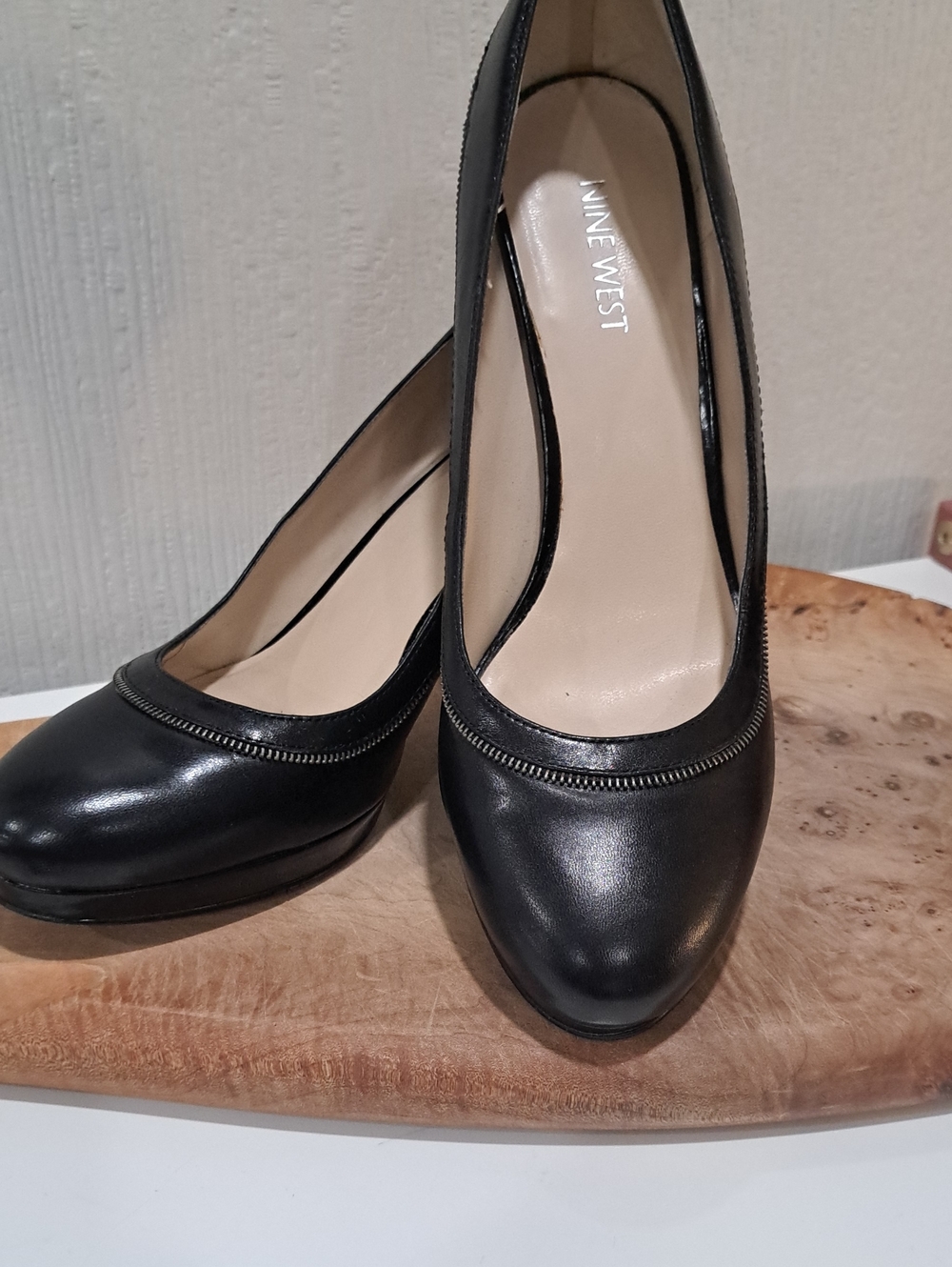 Nine West Black Leather Round-Toe Heels with Zip-Trim